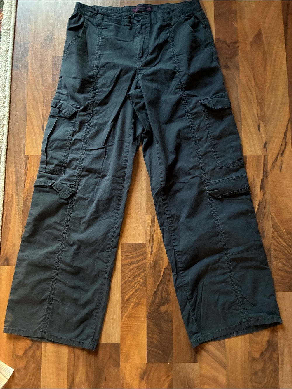 No Boundaries Black Cropped Cargo Pants